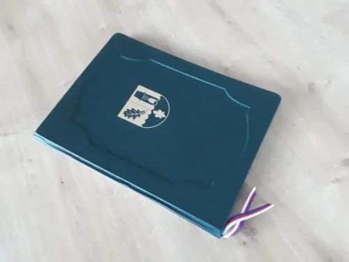 kožené předávací desky zelené s rámečkem