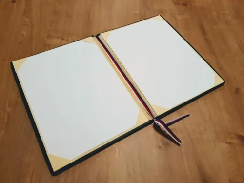 slavnostní předávací desky potažené eko kůží
