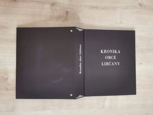 desky kožené s mechanikou na zakládání papíru ve folii