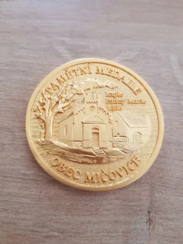 zlatá medaile obec Mičovice
