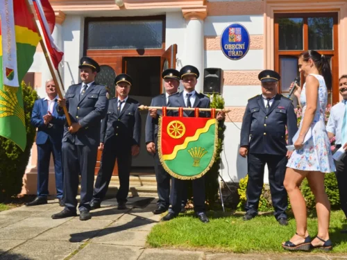 oslavy Mirkovice znak