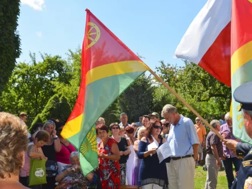 oslavy Mirkovice venkovní vlajka