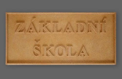 Textová tabule z umělého kamene (pískovec)