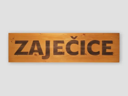 dřevěná vypalovaná cedule na autobusovou zastávku Zaječice