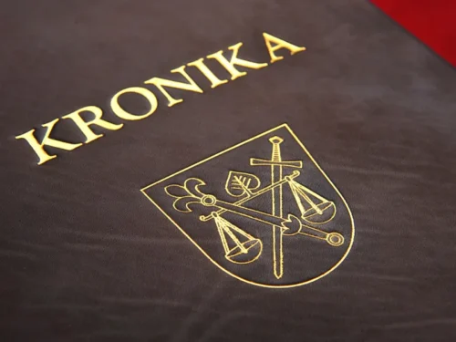 kronika v hnědé kůži pro obce Libčany