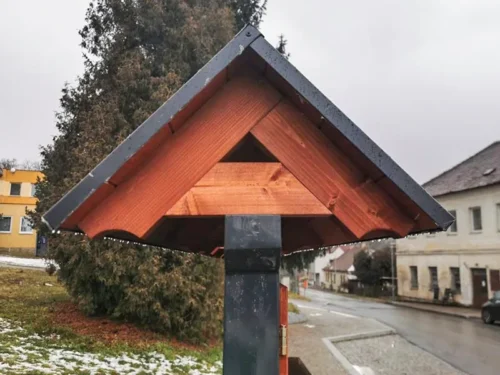 Venkovní úřední desky dřevěné, dřevěné vitríny