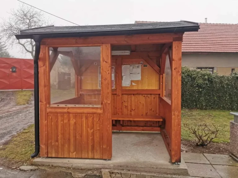 autobusová zastávka pro obec Dubno