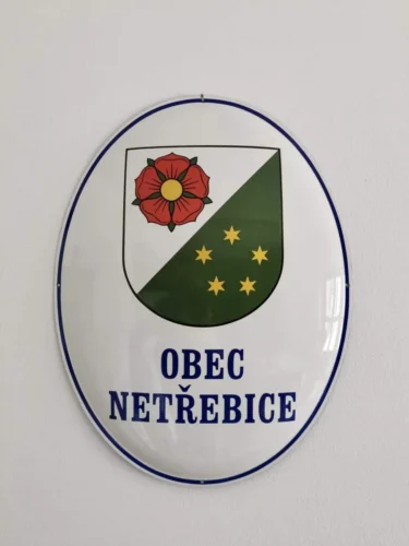 oválný smaltovaný znak Netřebice