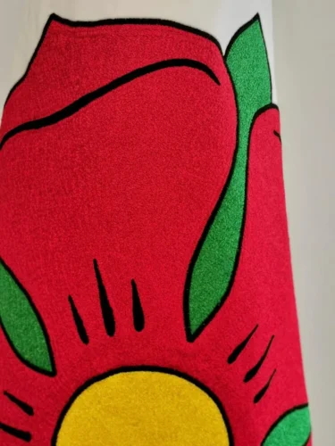 Slavnostní sametová vlajka detail ručně vyšitý