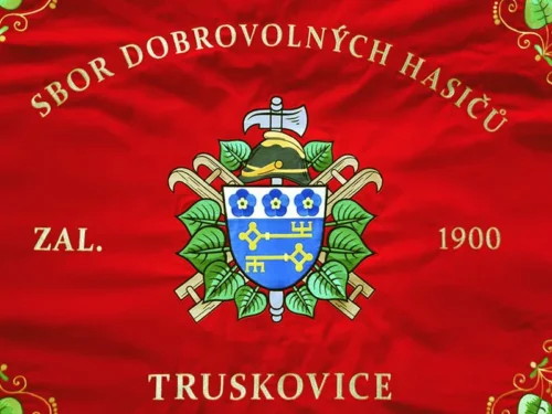 Vyšívaný hasičský prapor