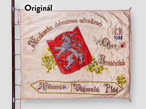 replika historického praporu Věžovatá Pláň