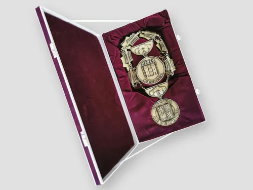 renovace insignie Kaplice