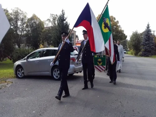 Svěcení praporu 2017 obec Dolní Hořice