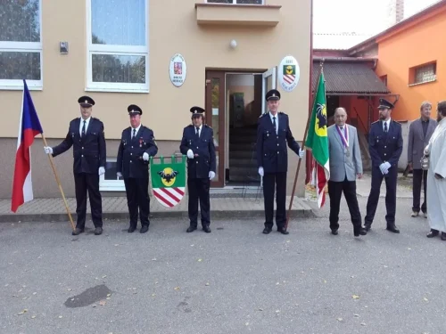 Svěcení praporu 2017 obec Dolní Hořice